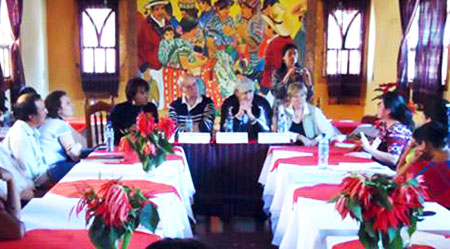 Image of Indigenous Networks meeting with USAID officials in Guatemala. Photo by Photo by Marco Gálvez, Health and Education Policy Project.  