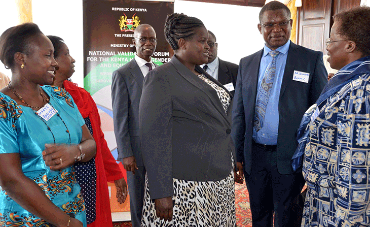 Dr. Kassachoon (center) in discussion with participants at the meeting. Photo courtesy of Kenya News Agency