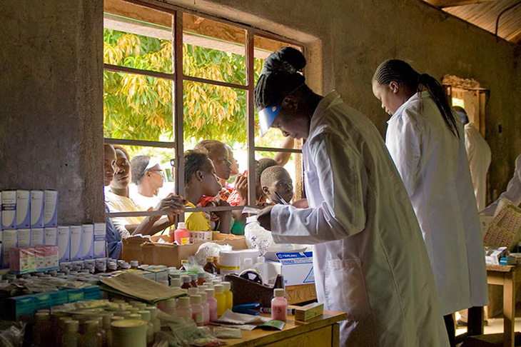 photo of healthcare workers in kenya